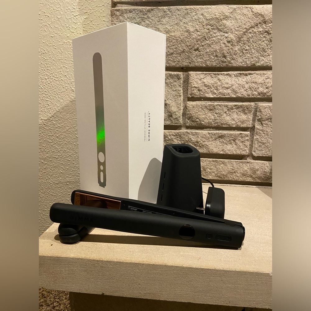 Gimme Beauty Cordless Straightener